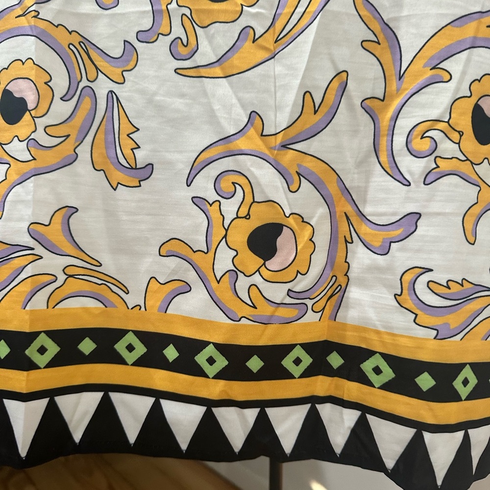 Vibrant Patterned Kaftan - image 6